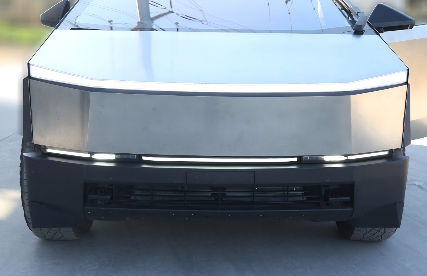 [Presale Discount] Cybertruck Headlights & Lightbar PPF